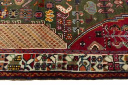 Close-up detail of 2000s Shiraz rug from Iran / Persia showing Wool weave