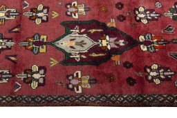 Close-up detail of 2000s Shiraz rug from Iran / Persia showing Wool weave