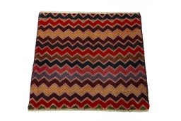 Surface texture of 2000s Shiraz rug with natural Wool and intricate pattern