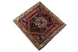 Corner detail of 2000s Shiraz rug showing border pattern and Wool pile