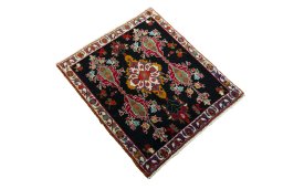 Close-up detail of 2000s Shiraz rug from Iran / Persia showing Wool weave