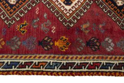 Close-up detail of 2000s Shiraz rug from Iran / Persia showing Wool weave