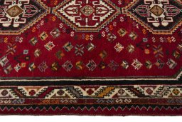 Close-up detail of 2000s Shiraz rug from Iran / Persia showing Wool weave