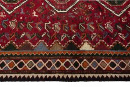 Close-up detail of 2000s Shiraz rug from Iran / Persia showing Wool weave