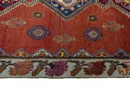 Close-up detail of 2000s Shiraz rug from Iran / Persia showing Wool weave