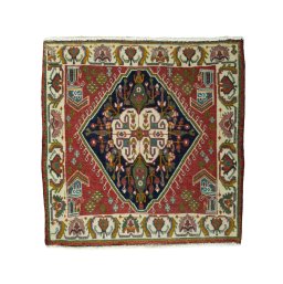 Full view of 2000s Shiraz rug from Iran / Persia, 65 × 65 cm in Red tones
