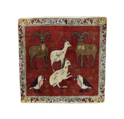 Full view of 2000s Shiraz rug from Iran / Persia, 55 × 57 cm in Red tones