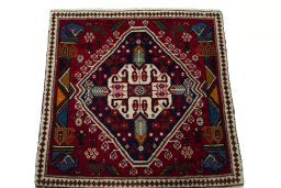 Surface texture of 2000s Shiraz rug with natural Wool and intricate pattern