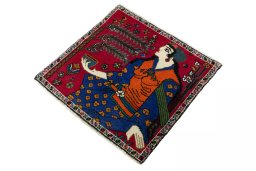Corner detail of 2000s Shiraz rug showing border pattern and Wool pile