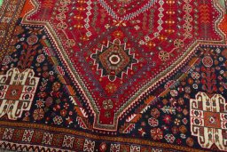 Close-up detail of 2000s Shiraz rug from Iran / Persia showing Wool weave