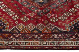 Full view of 2000s Shiraz rug from Iran / Persia, 250 × 160 cm in Red tones
