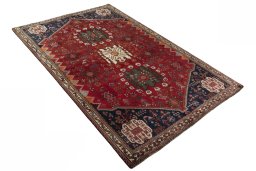 Close-up detail of 2000s Shiraz rug from Iran / Persia showing Wool weave