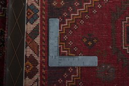 Close-up detail of 2000s Shiraz rug from Iran / Persia showing Wool weave