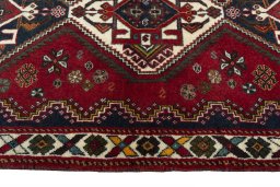 Close-up detail of 2000s Shiraz rug from Iran / Persia showing Wool weave