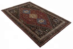 Close-up detail of 2000s Shiraz rug from Iran / Persia showing Wool weave