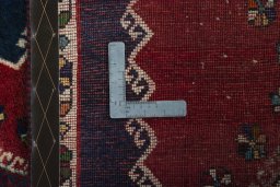 Close-up detail of 2000s Shiraz rug from Iran / Persia showing Wool weave