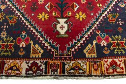 Close-up detail of 2000s Shiraz rug from Iran / Persia showing Wool weave