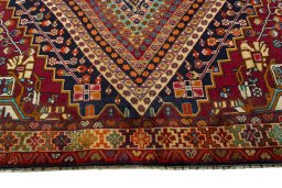 Close-up detail of 2000s Shiraz rug from Iran / Persia showing Wool weave