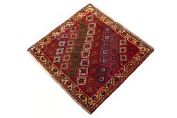 Corner detail of 2000s Shiraz rug showing border pattern and Wool pile