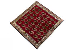 Close-up detail of 2000s Shiraz rug from Iran / Persia showing Wool weave