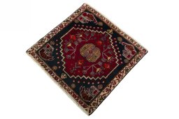 Corner detail of 2000s Shiraz rug showing border pattern and Wool pile