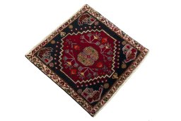 Close-up detail of 2000s Shiraz rug from Iran / Persia showing Wool weave