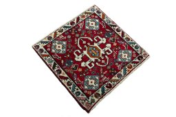 Close-up detail of 2000s Shiraz rug from Iran / Persia showing Wool weave