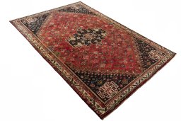 Close-up detail of 2000s Shiraz rug from Iran / Persia showing Wool weave