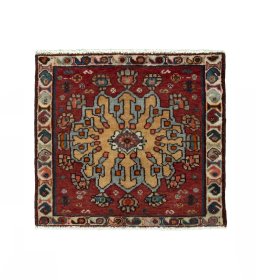 Full view of 2000s Shiraz rug from Iran / Persia, 50 × 55 cm in Red tones