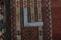 Close-up detail of 2000s Shiraz rug from Iran / Persia showing Wool weave