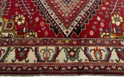 Close-up detail of 2000s Shiraz rug from Iran / Persia showing Wool weave