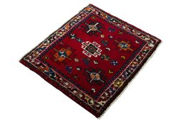 Close-up detail of 2000s Shiraz rug from Iran / Persia showing Wool weave