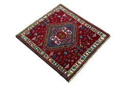 Close-up detail of 2000s Shiraz rug from Iran / Persia showing Wool weave
