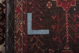 Close-up detail of 2000s Shiraz rug from Iran / Persia showing Wool weave