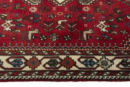 Full view of 2000s Shiraz rug from Iran / Persia, 124 × 83 cm in Red tones