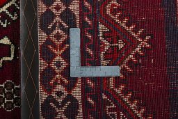 Surface texture of 2000s Shiraz rug with natural Wool and intricate pattern