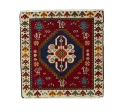 Full view of 2000s Shiraz rug from Iran / Persia, 58 × 55 cm in Red tones