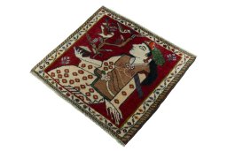 Corner detail of 2000s Shiraz rug showing border pattern and Wool pile