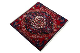 Close-up detail of 2000s Shiraz rug from Iran / Persia showing Wool weave