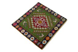Close-up detail of 2000s Shiraz rug from Iran / Persia showing Wool weave