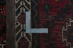 Close-up detail of 2000s Shiraz rug from Iran / Persia showing Wool weave