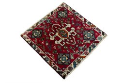 Close-up detail of 2000s Shiraz rug from Iran / Persia showing Wool weave