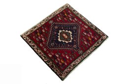 Close-up detail of 2000s Shiraz rug from Iran / Persia showing Wool weave