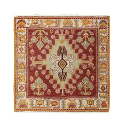 Full view of 2000s Shiraz rug from Iran / Persia, 60 × 60 cm in Red tones