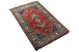 Close-up detail of 2000s Shiraz rug from Iran / Persia showing Wool weave