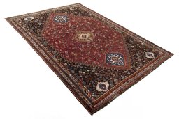 Close-up detail of 2000s Shiraz rug from Iran / Persia showing Wool weave