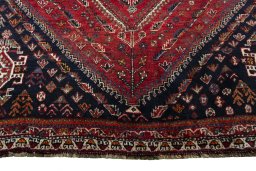 Close-up detail of 2000s Shiraz rug from Iran / Persia showing Wool weave