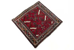 Close-up detail of 2000s Shiraz rug from Iran / Persia showing Wool weave