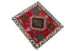 Corner detail of 2000s Shiraz rug showing border pattern and Wool pile