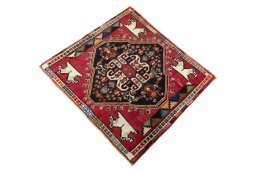Corner detail of 2000s Shiraz rug showing border pattern and Wool pile
